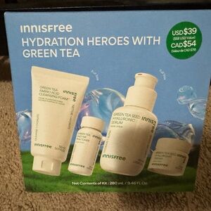 Innisfree Hydration Heroes with Green Tea - Green/White